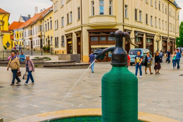 Gyor,,Hungary,May,20,,2016:,Statue,Of,A,Siphon,Bottle