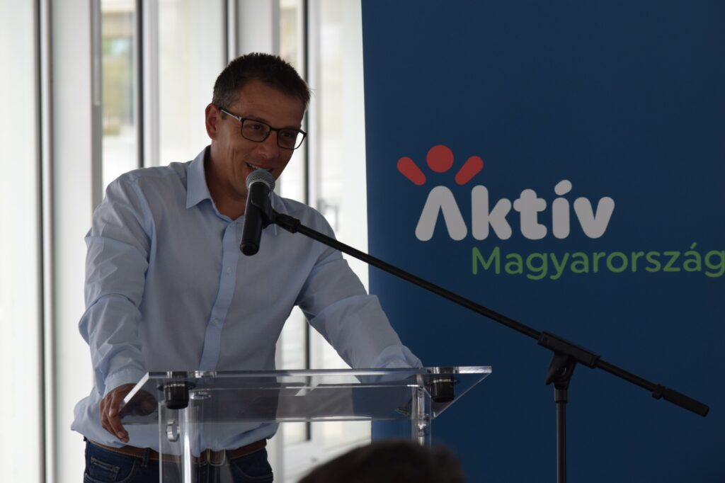 Márton Károly