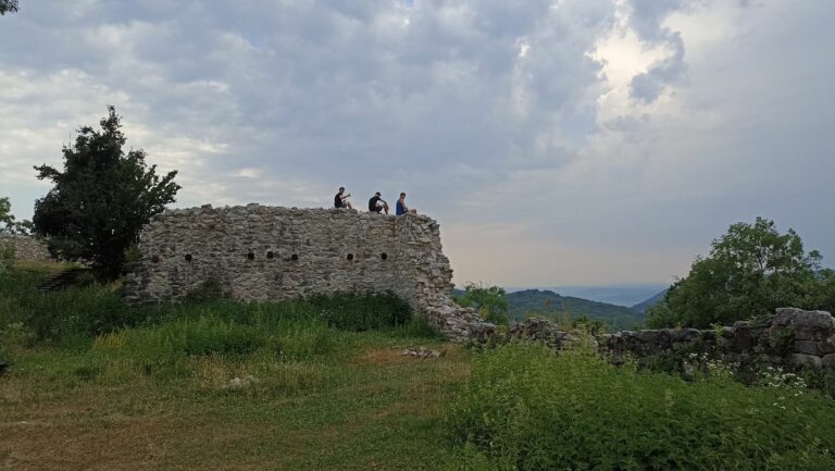 Több ezer résztvevő országszerte a Rejtett Kincsek Túráin
